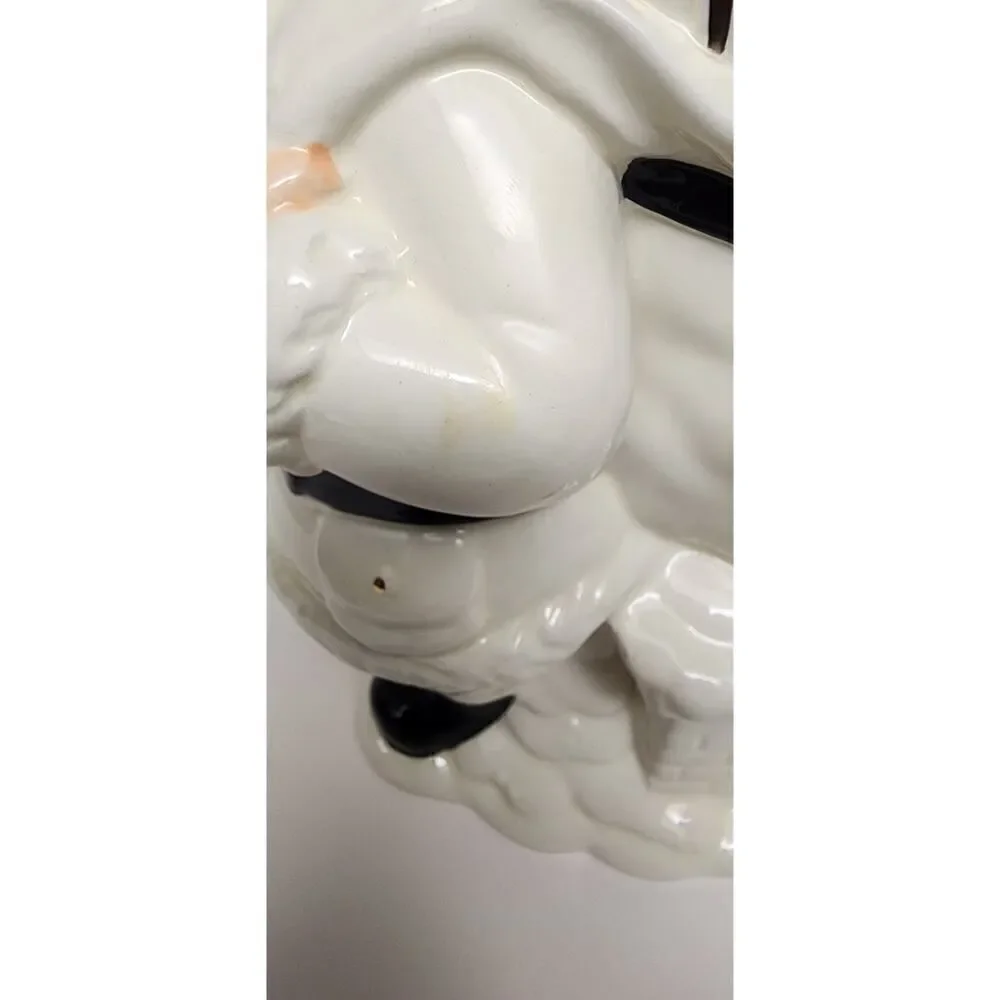 Home For The Holiday Porcelain Egg-Shaped Musical Box Revolving Nativity/Santa